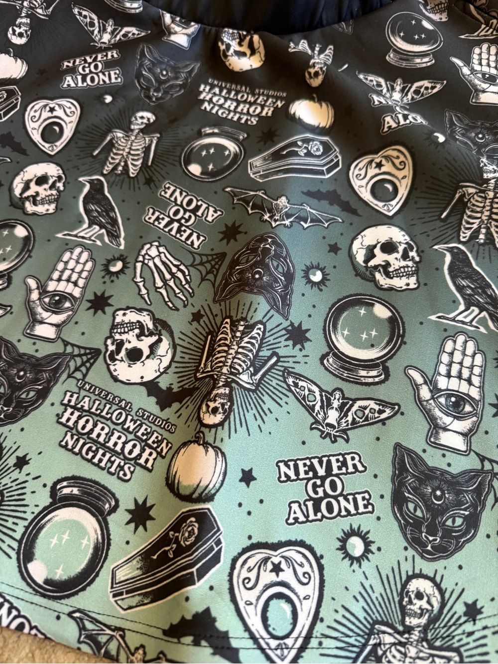 Halloween Horror Nights Never Go alone Gradient Black & Teal Skirt- XS/Small - Picture 2 of 7